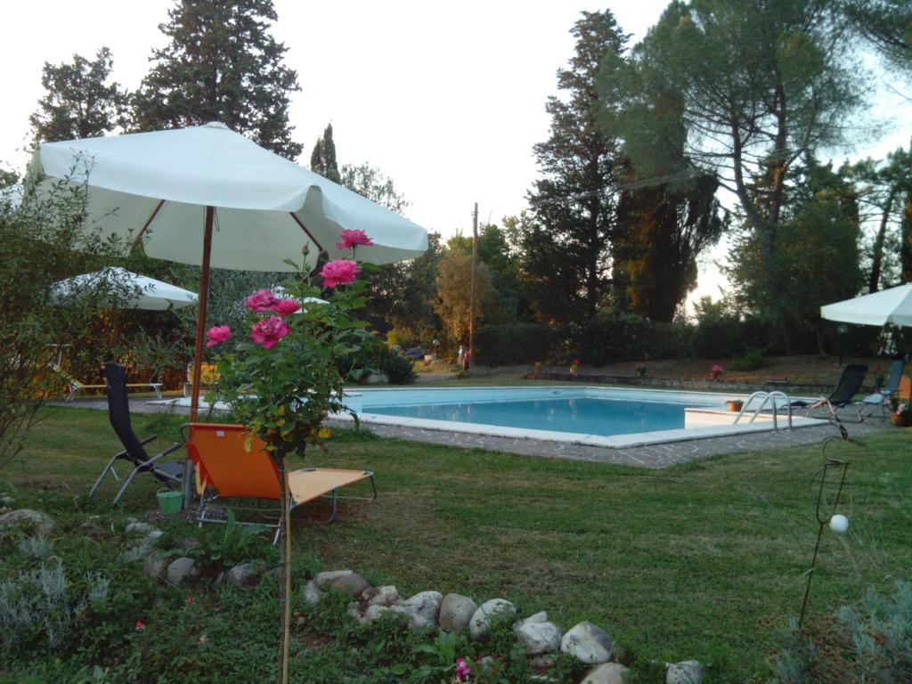 Agriturismo La Torre Di Monsindoli Сиена Экстерьер фото