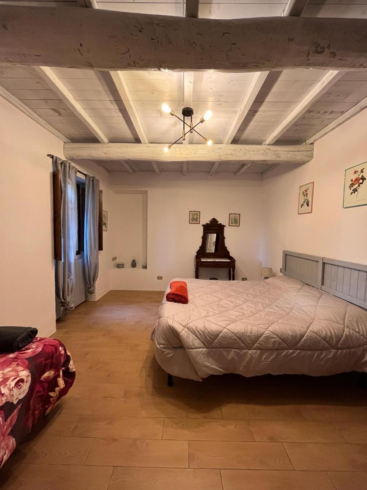 Agriturismo La Torre Di Monsindoli Сиена Экстерьер фото