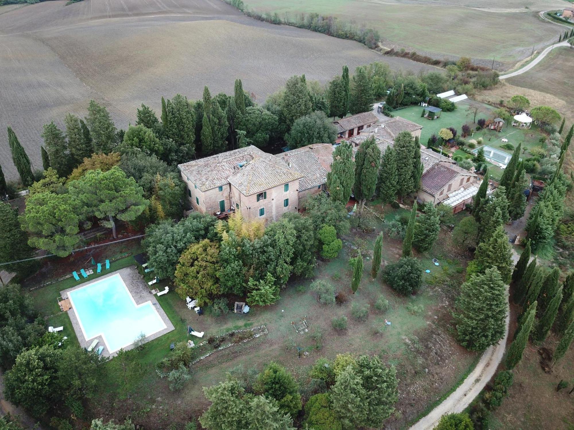 Agriturismo La Torre Di Monsindoli Сиена Экстерьер фото