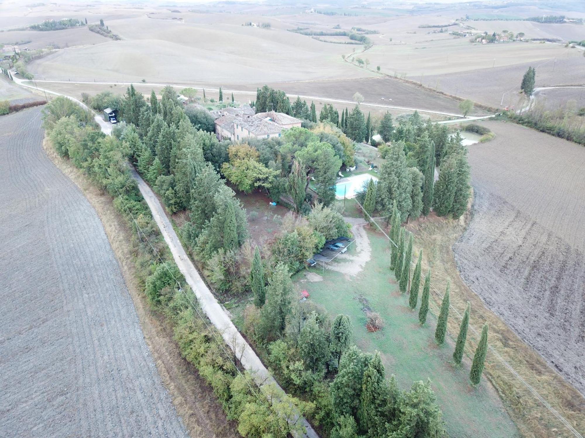 Agriturismo La Torre Di Monsindoli Сиена Экстерьер фото