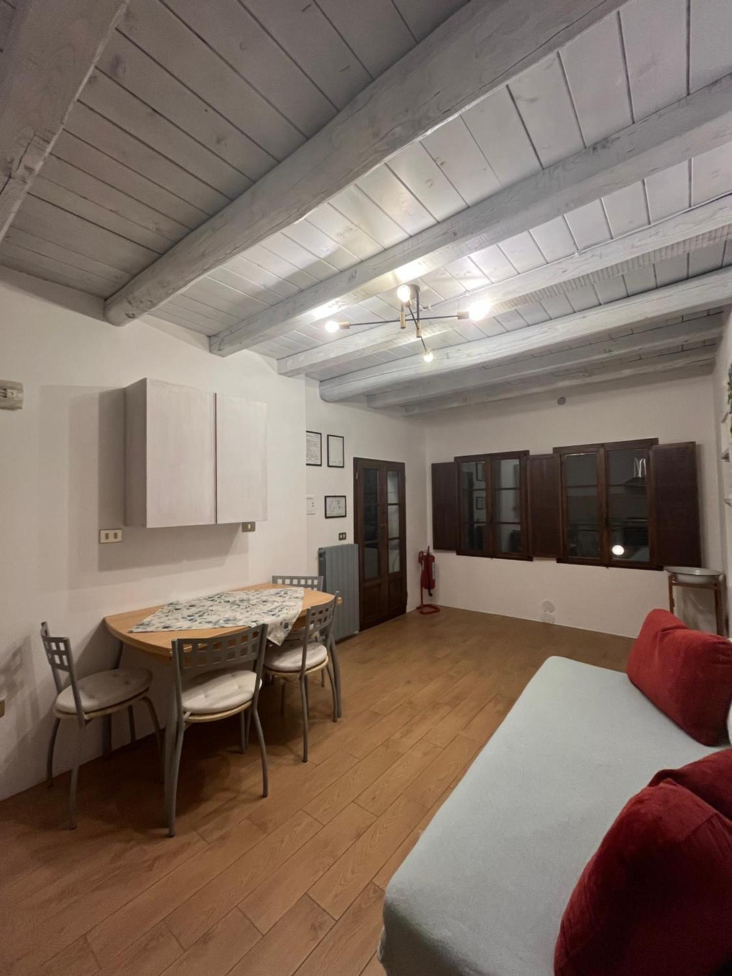 Agriturismo La Torre Di Monsindoli Сиена Экстерьер фото
