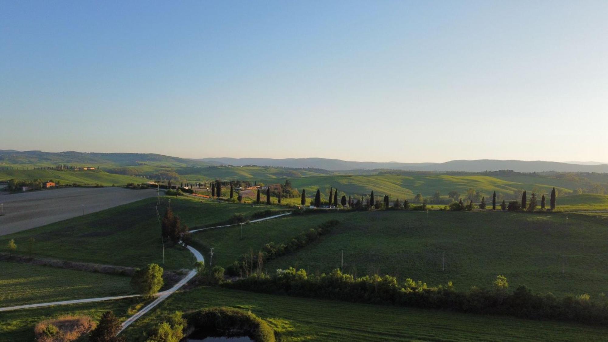 Agriturismo La Torre Di Monsindoli Сиена Экстерьер фото